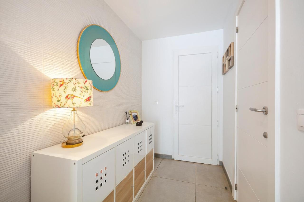 Spanish Style, Elegant 3 Bedroom - 5 Minutes From The Beach!